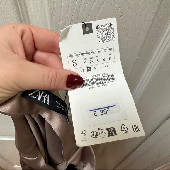 NEW Zara A-LINE SILHOUETTE SATIN EFFECT SKIRT tan cream - Picture 8 of 9